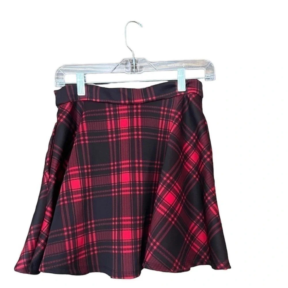 Hot Topic Skater Pleated, Black, And Red Skirt Size SM